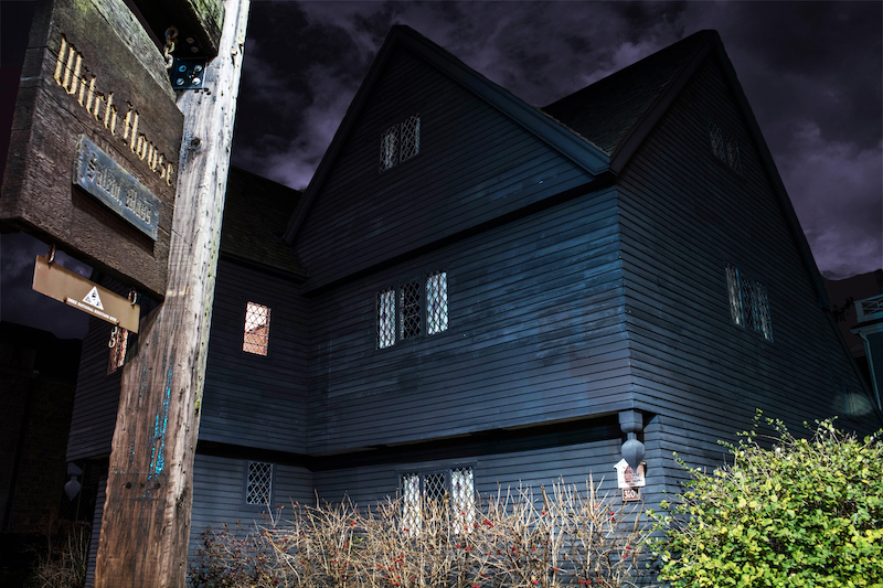 Salem Ghosts: Witches, Warlocks, and Hauntings Experience Photo 1