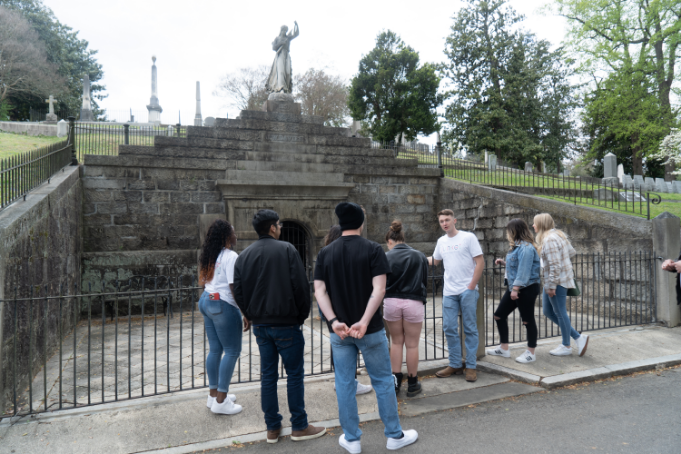 Hollywood Cemetery: Richmond Lore and Civil War Tour Experience Photo 1